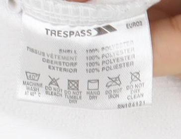 Brand and care label for Trespass unisex white xs 1/2 zip sweatshirt