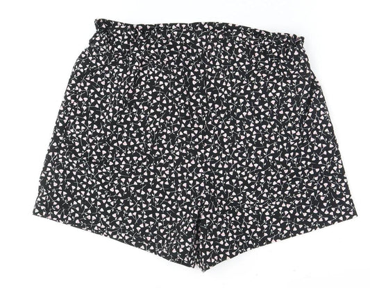 Monki Women's Black Floral Print Shorts S