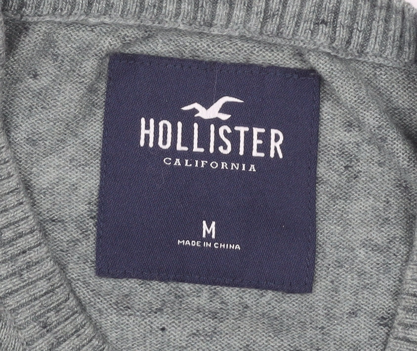 Hollister Men's Grey Pullover Jumper M - Logo Accent