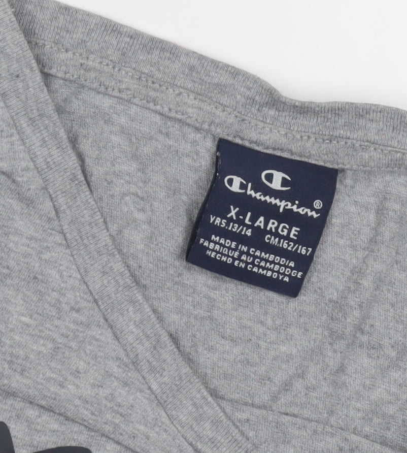 Close-up detail of Champion Teens Grey XL T-Shirt Crew Neck Casual