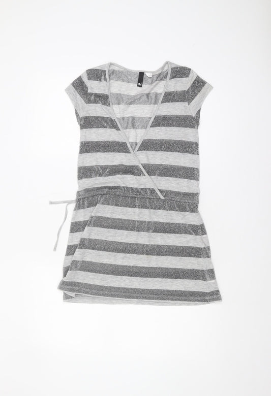 Womens UK Size 6 H&M Grey Wrap T-Shirt