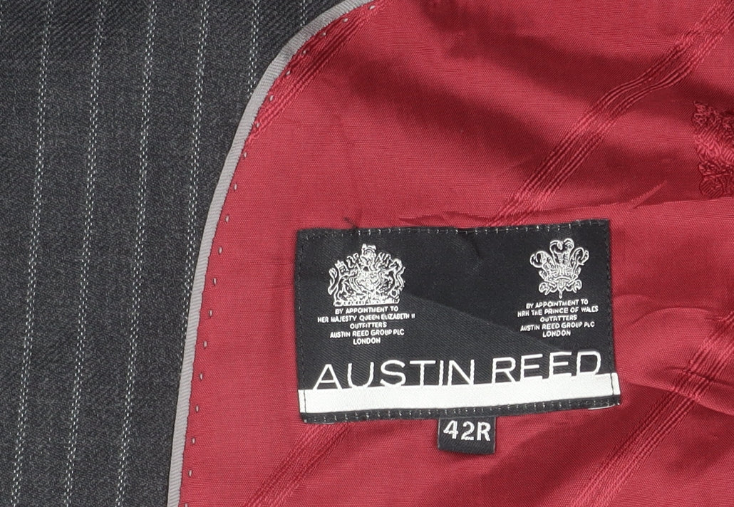 Austin Reed Men's Grey Striped Blazer, Size 42R
