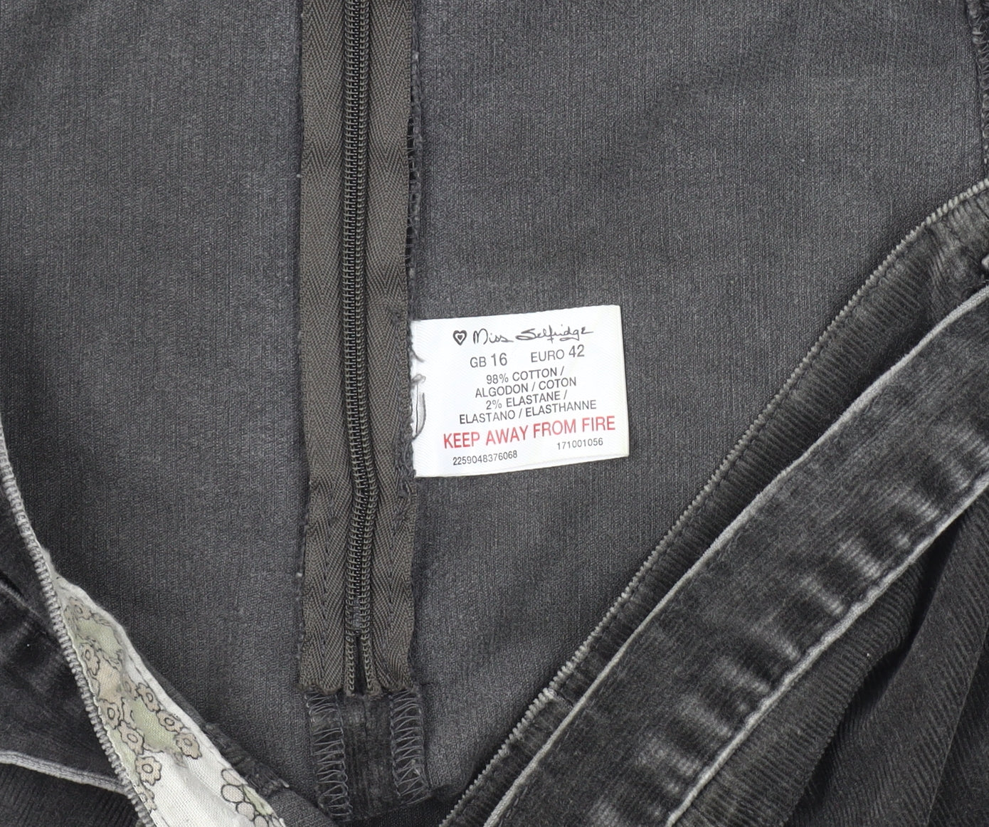 Miss Selfridge Women's Black Pleated Skirt Size 16