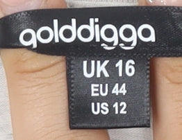 Golddigga Women's Grey Graphic T-Shirt Size 16