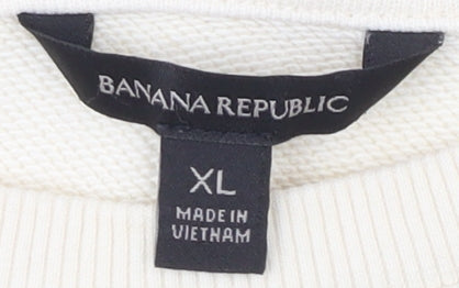 Brand and care label for Banana Republic unisex beige xl sweatshirt