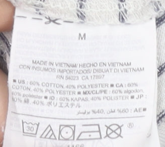 Old Navy Men's White Striped T-Shirt Crew Neck Medium