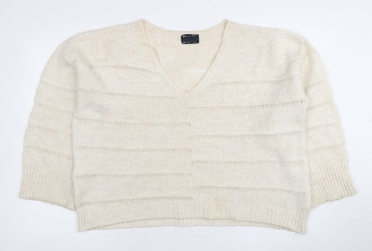 Additional front view of ASOS DESIGN Women's Ivory jumper L