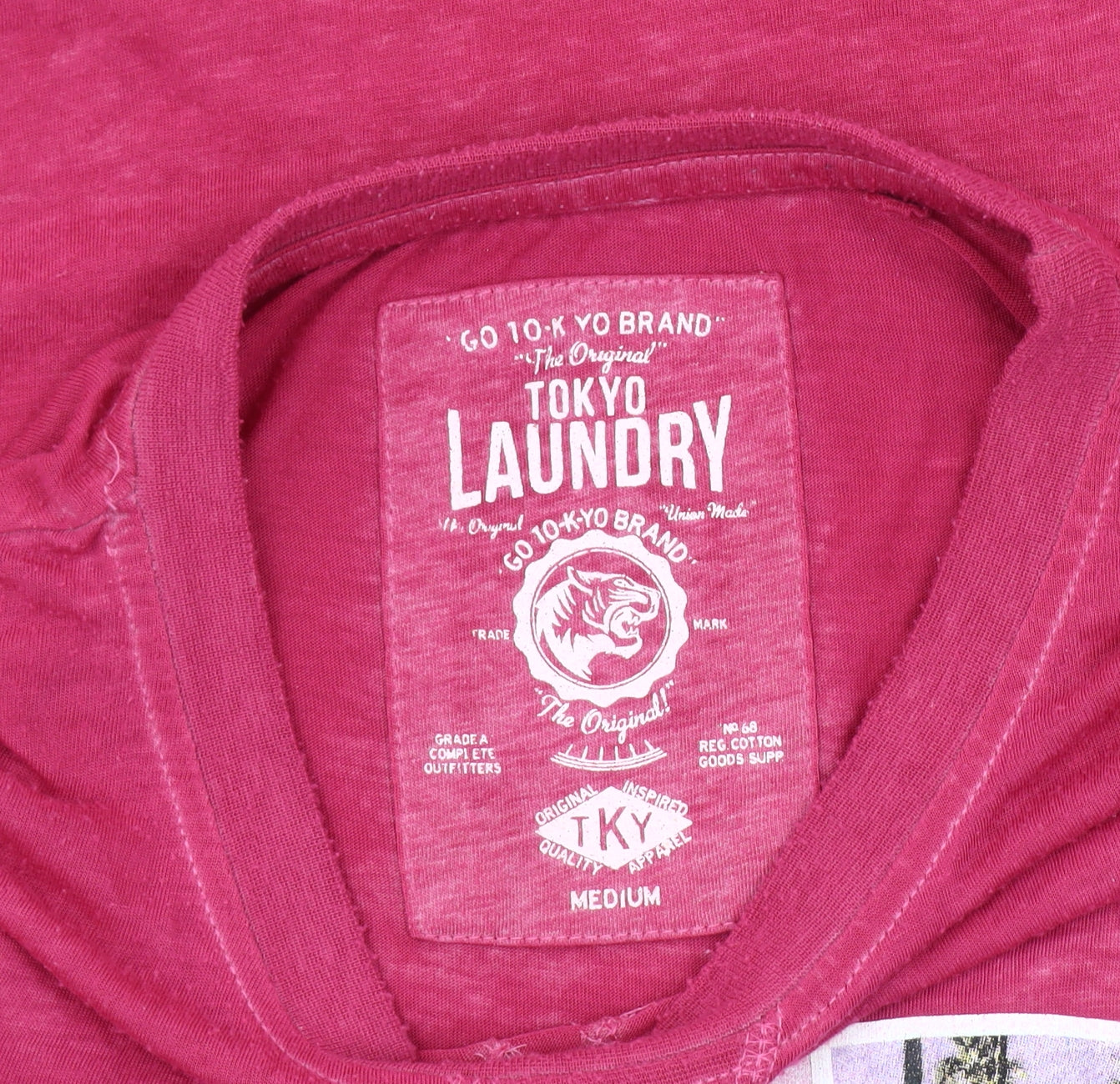 Mens UK Size M Tokyo Laundry Red T-Shirt