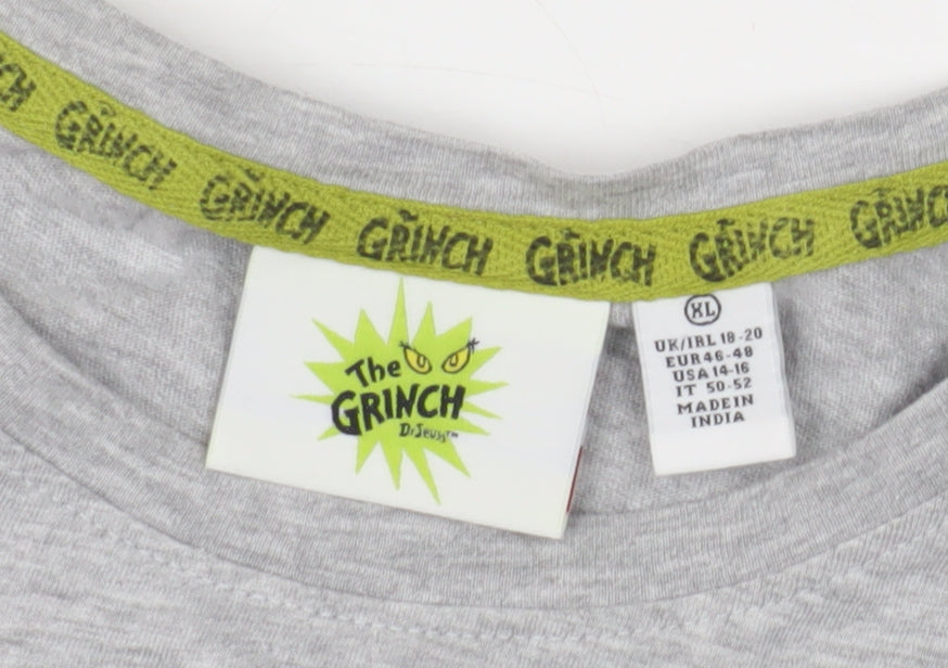 Close-up detail of The Grinch Christmas Grey XL T-Shirt unisex adults