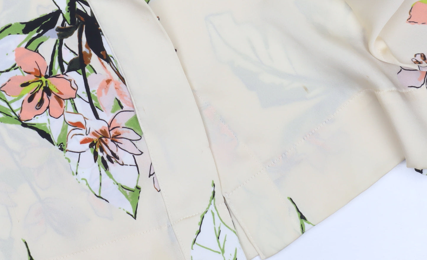 Autograph Women’s Ivory Floral Blouse Size 12