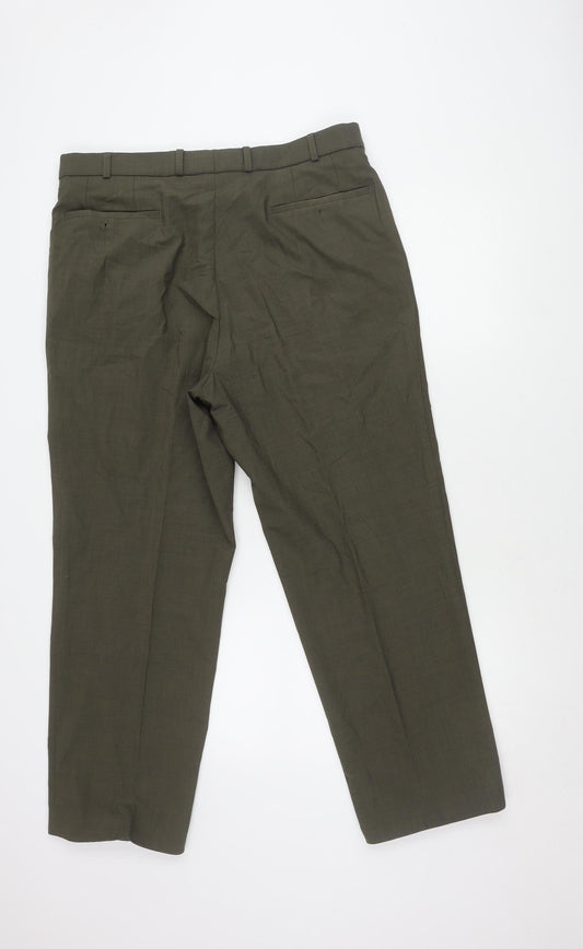 Brühl Men's Green Regular Fit Trousers, 38 R