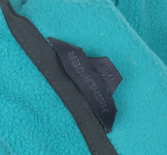 Close-up detail of Highlander unisex blue pullover sweatshirt l