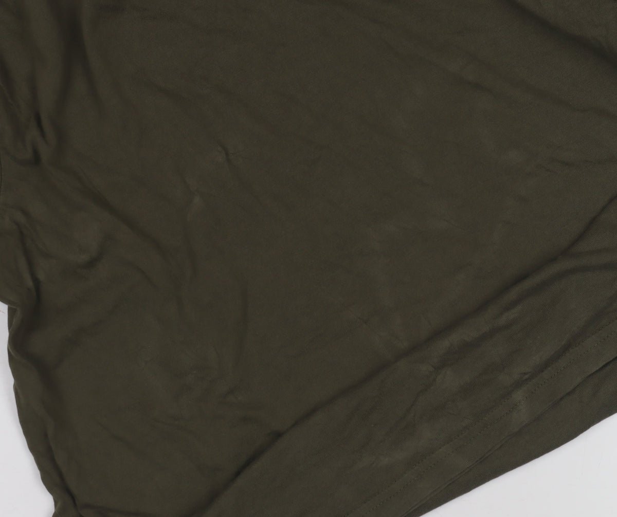 Brand and care label for Puma Men's XS Green Cotton Crew Neck T-Shirt
