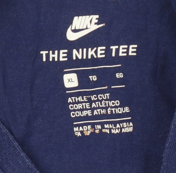 Close-up detail of Nike unisex blue athletic t-shirt xl