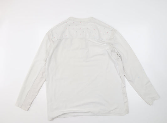 Umbro Men's White Football Jersey Size 48