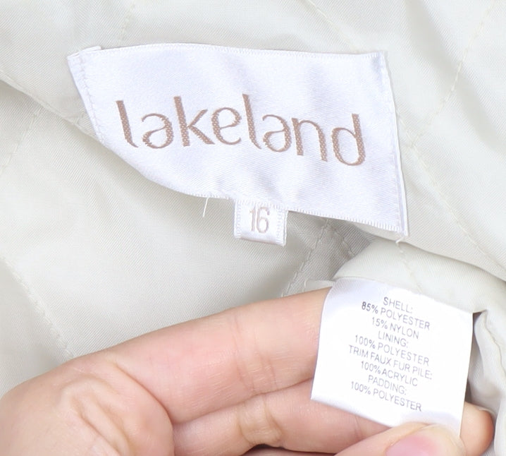 Womens UK Size 16 Lakeland Ivory Quilted Coat