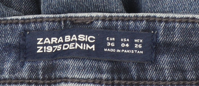 Zara Women's Blue Boyfriend Jeans - Size 8, Distressed