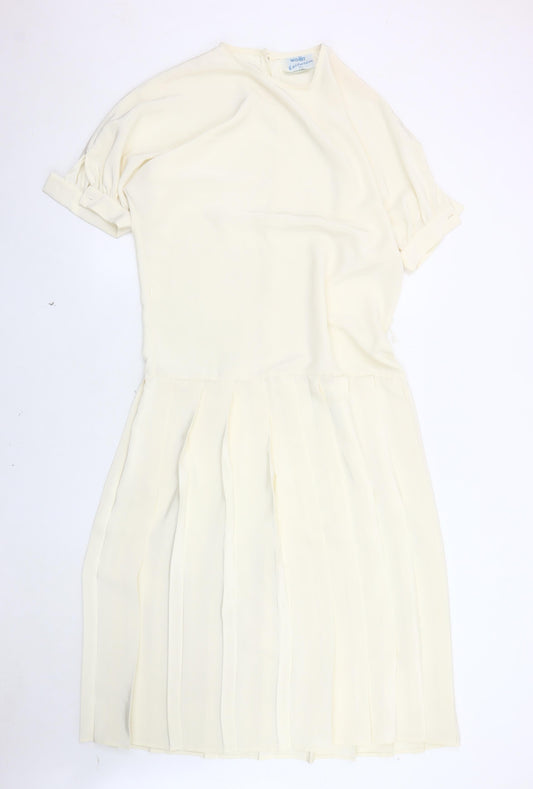 Additional front view of Wallis Women's Ivory Short Sleeve Dress, size 10