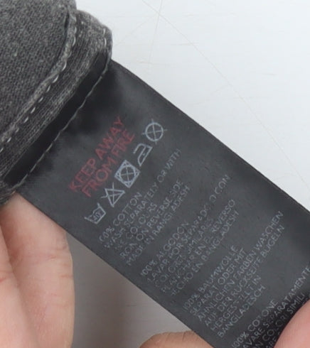 Urban Outfitters Men's Black Graphic Print T-Shirt S