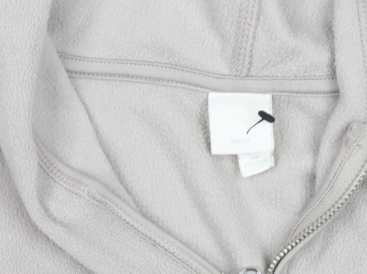 Brand and care label for H&M Grey unisex pullover hoodie, size 42, regular fit