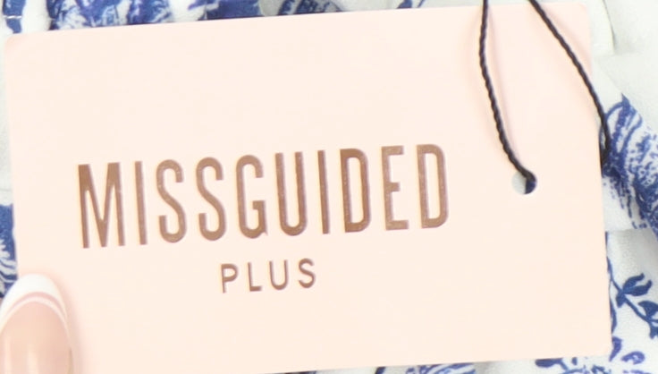 Additional view of Missguided Women’s White Floral Shorts, size UK 20, Plus Size