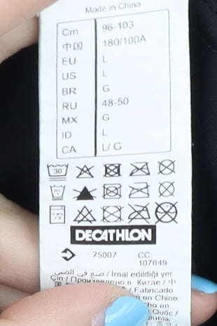Brand and care label for Decathlon Men's Black T-Shirt, size L, Short Sleeve