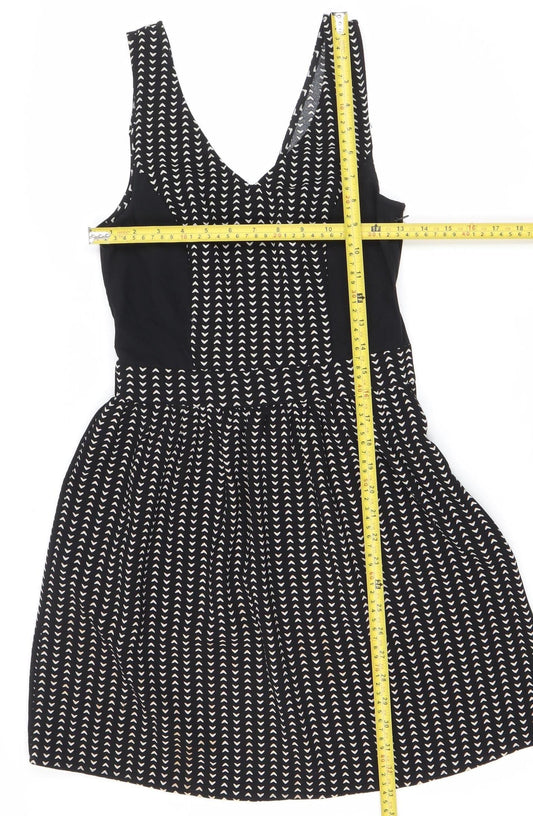 H&M Divided Women’s Black Geometric Fit & Flare Dress UK 6 Sleeveless