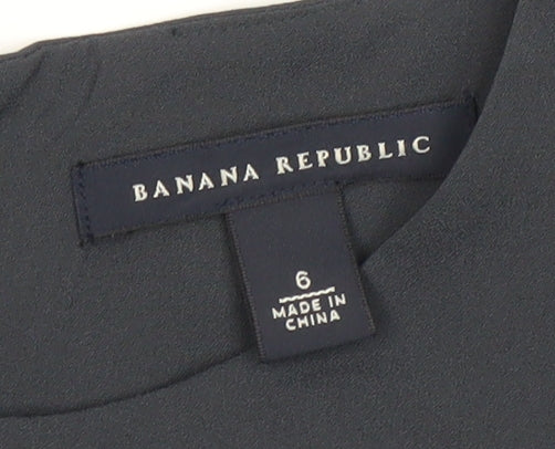 Banana Republic Women Black Size 10 Shift Pleated Knee Dress