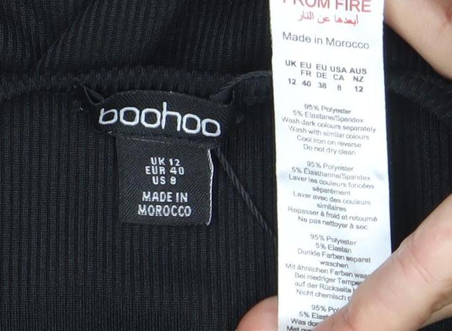 Boohoo Women Black Size 12 Skater Dress Puff Sleeve V-Neck