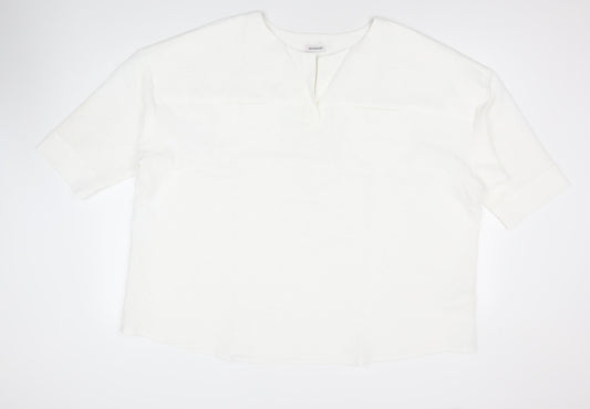 Damart Women's White Size 28 Basic Short Sleeve T-Shirt