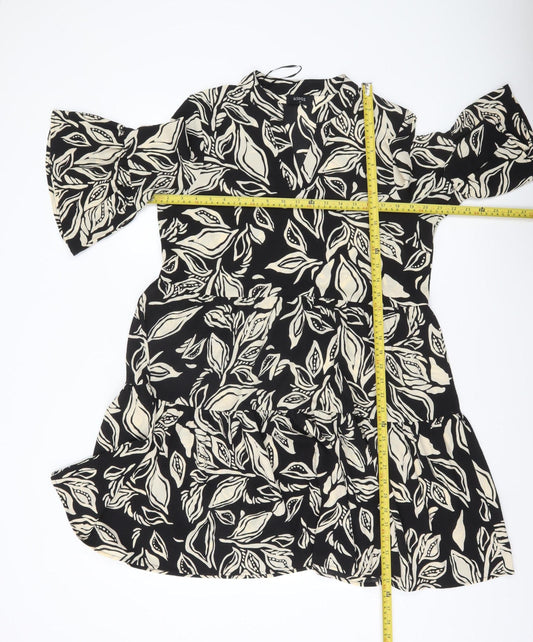 Klass Women’s Black Knee Length Shift Dress Size 10 Floral Bell Sleeve