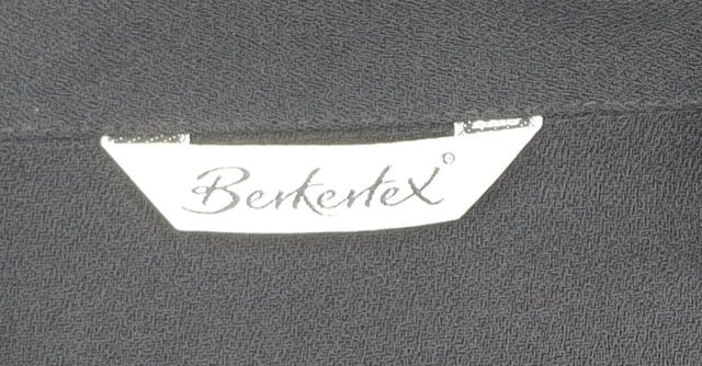 Berkertex Women Black Collared Blouse Size 16 Short Sleeve Workwear