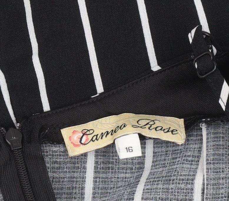 Cameo Rose Womens Size 16 Black Striped Sleeveless V-Neck Playsuit