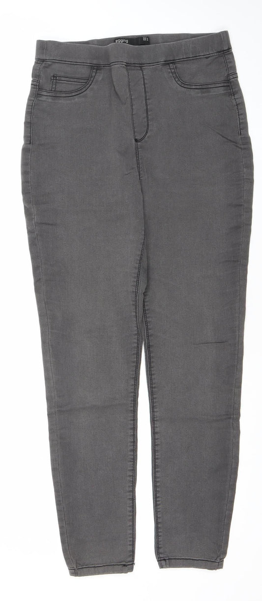 Additional front view of Dunnes women’s black jegging jeans, size UK 12 slim, fit stretch