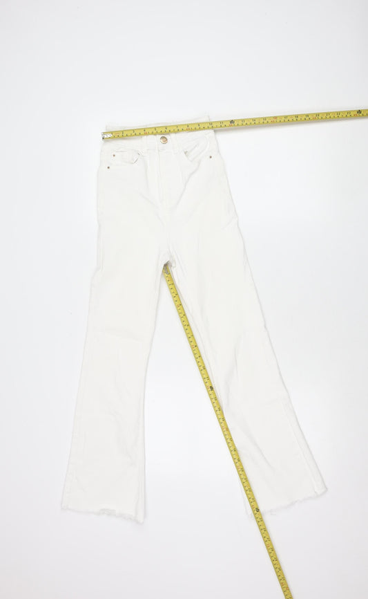 Stradivarius Women’s White Slim Straight Jeans Size 4 Stretch Denim