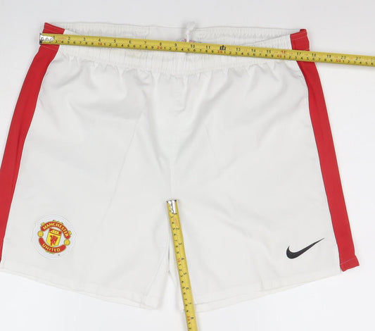Nike Men’s White Manchester United Athletic Football Shorts Size M