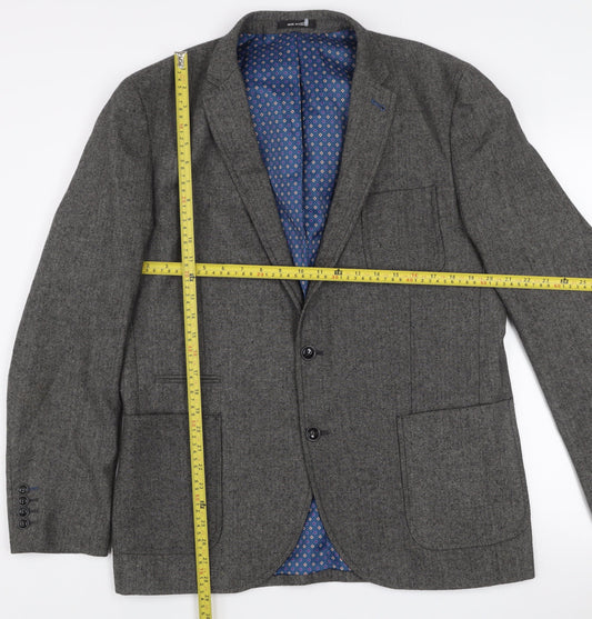 Cedar Wood State Men’s Grey Herringbone Wool Blend Slim Fit Blazer L