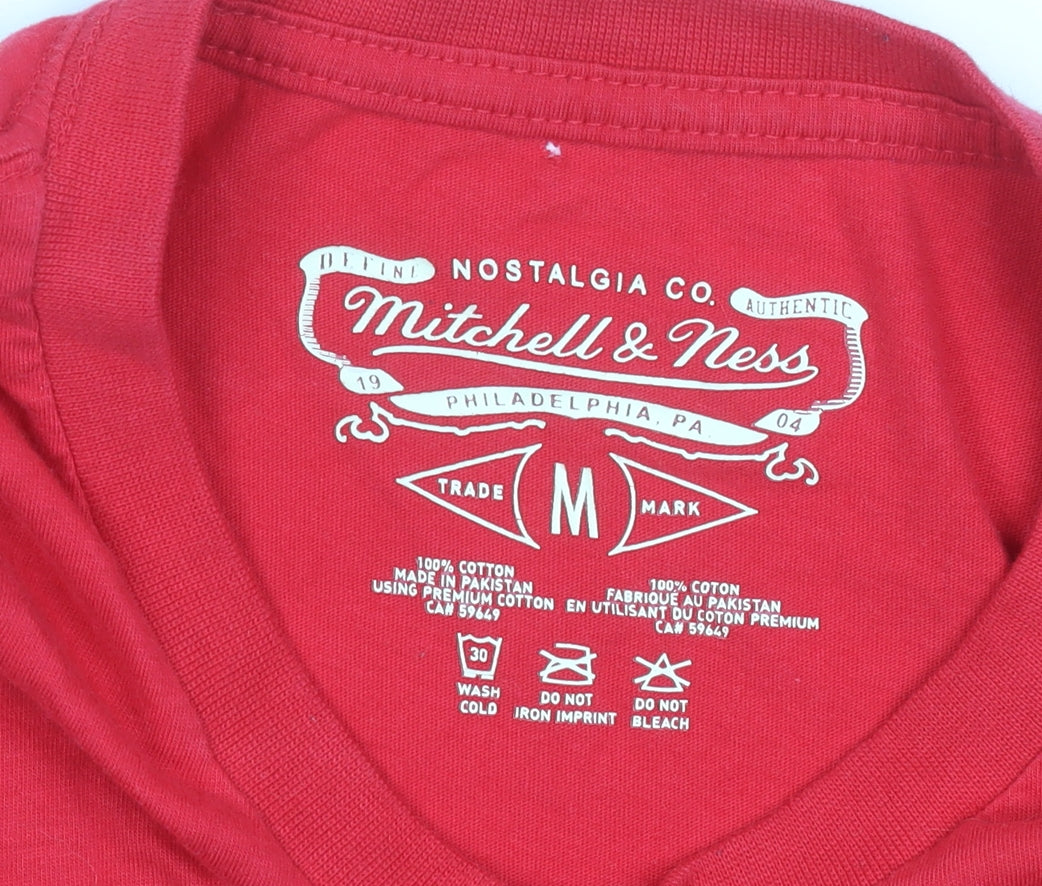 Mitchell & Ness Men's Red Toronto Raptors Graphic T-Shirt Size M