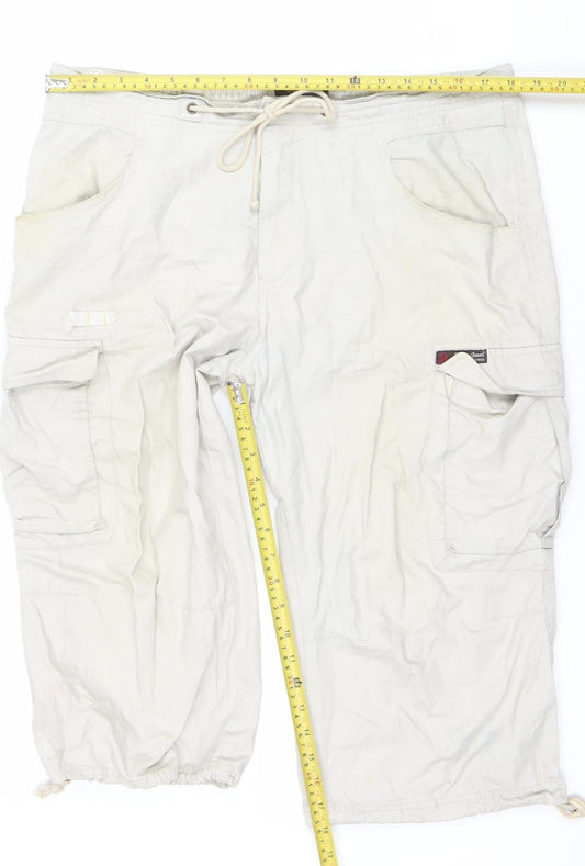 Smith and Jones Men's Beige Cargo Shorts Size 34 Cotton Drawstring