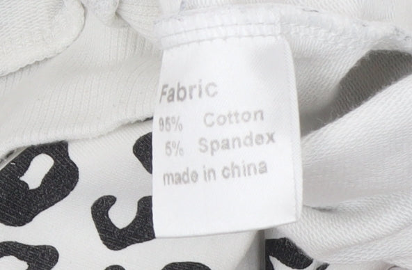Womens UK Size S Chic and Discreet White Pullover Sweatshirt
