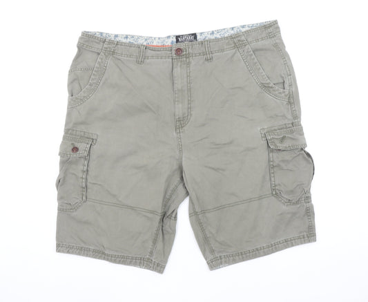 Mantaray Men's Green Cargo Shorts Size 42 Cotton Casual Outdoor