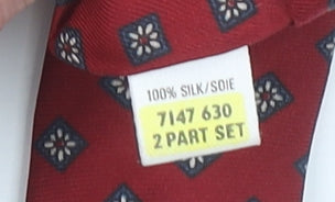 Marks and Spencer Men Red Silk Patterned Tie 176 Slim Style Made in Italy