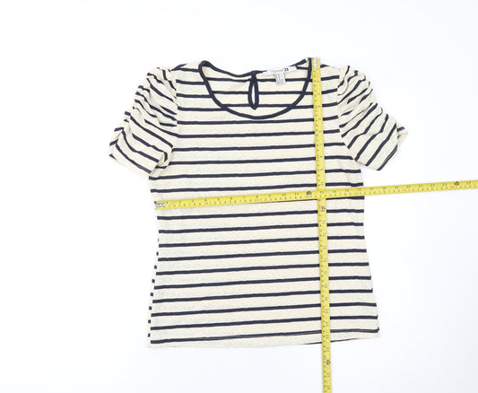 Forever 21 Women’s Beige Striped Lace Puff Sleeve T-Shirt Size M