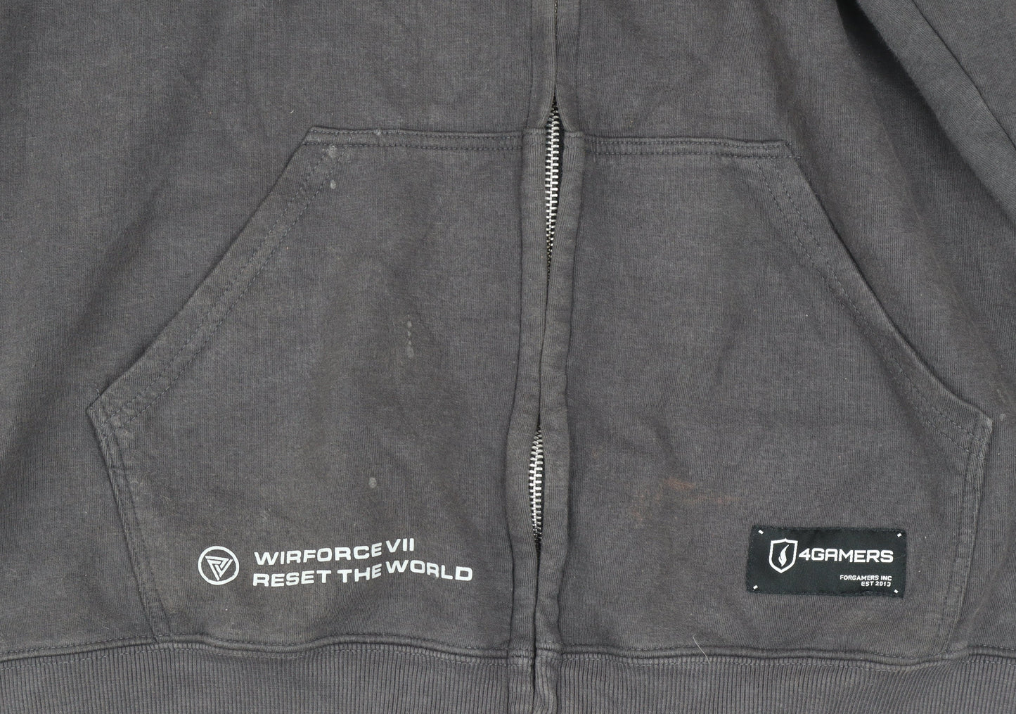 Mens UK Size XL Gaming Never Dies Grey Gaming Jacket