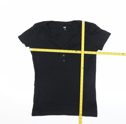 Uniqlo Men’s Black Supima Cotton Short Sleeve Henley T-Shirt M