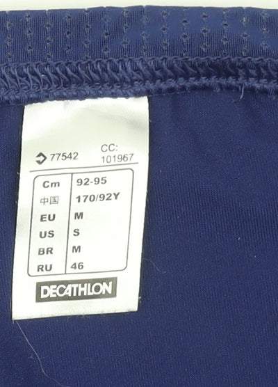 Brand and care label for Quechua boys’ blue short sleeve hiking active t-shirt, size 14-15, years