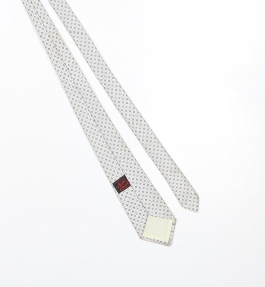 Mens André Grande Silver Geometric 100% Silk Pointed Tie