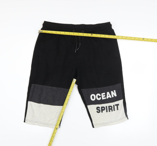 Mens UK Size L Team Spirit Regular Fit Athletic Shorts