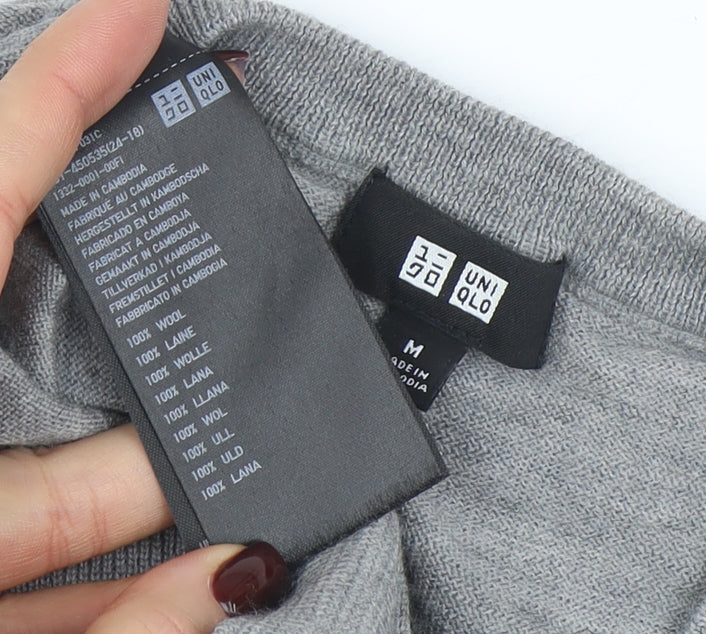 Mens UK Size M Uniqlo Grey Pullover Jumper