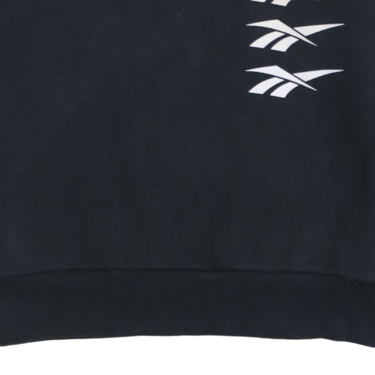 Mens UK Size L Reebok Black Pullover Sweatshirt